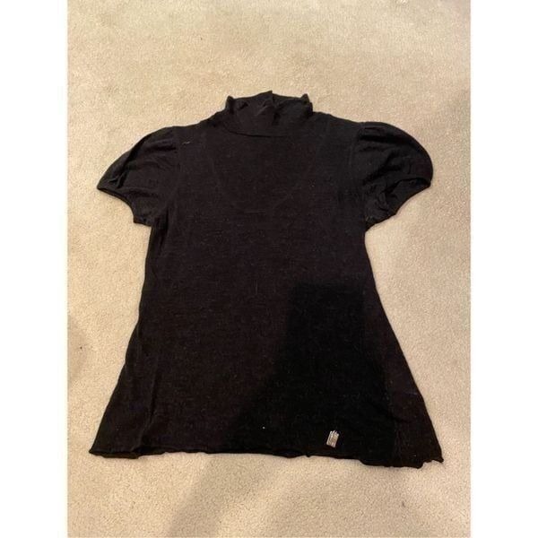 Burberry wool/angora short sleeve turtleneck sweater buttons