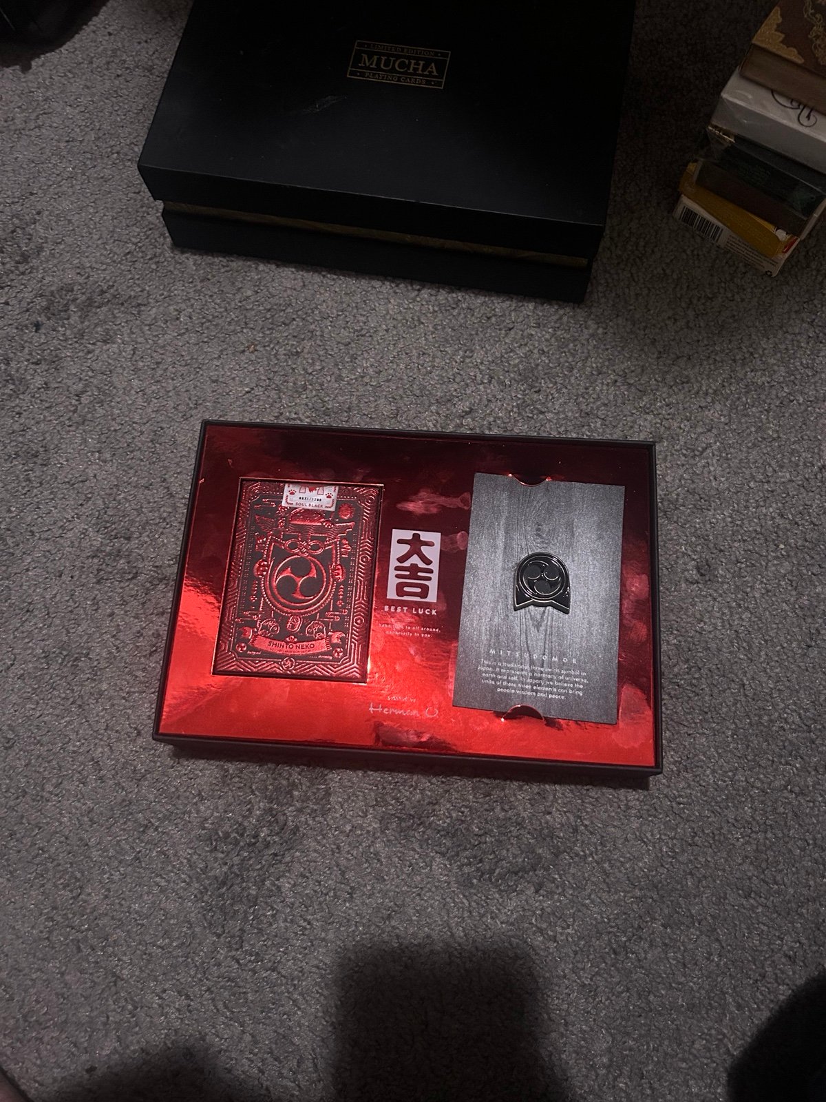 Shinto Neko Mitsudomoe Limited collector box playing cards
