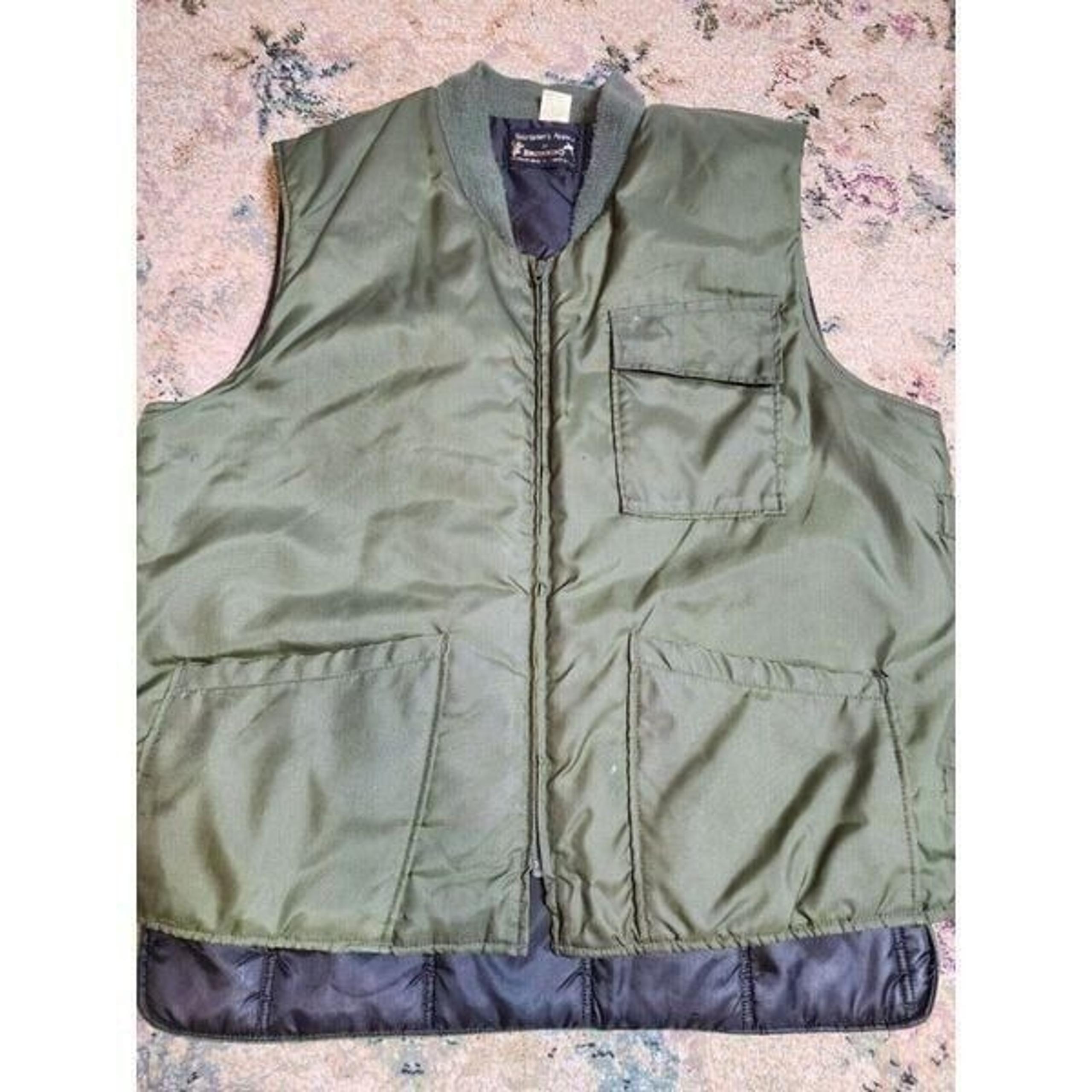 Vintage 70's Browning Men’s Nylon Puffer Hunting Vest Olive Green Size Medium