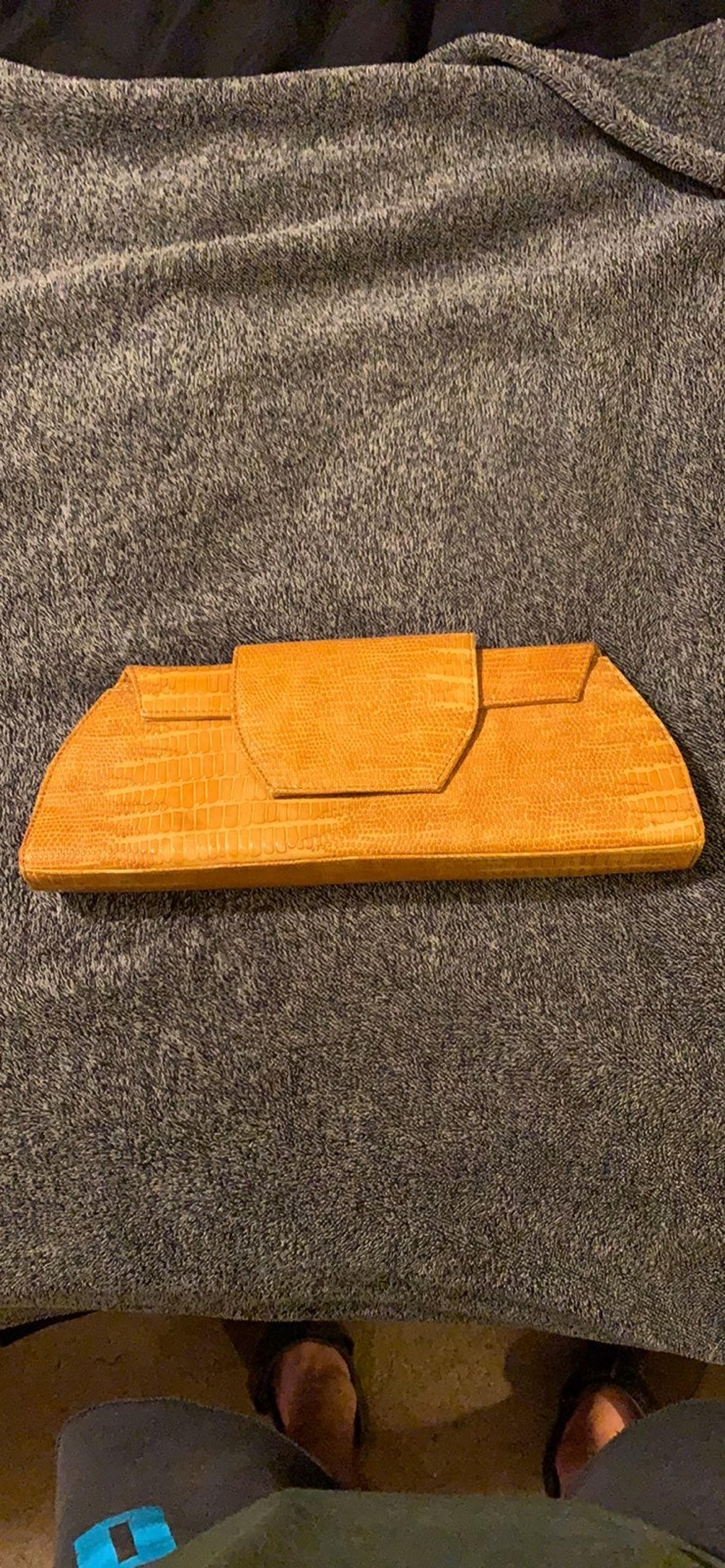 Women’s Big Buddha Clutch