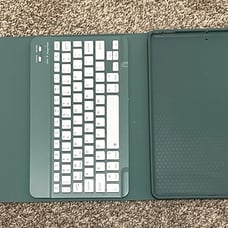 iPad Keyboard Case