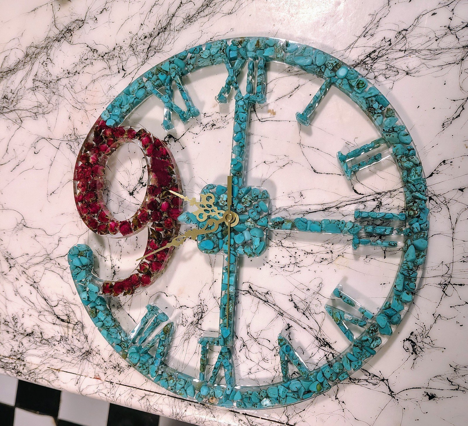 Wall clock 12 x 11.85 x 1/2