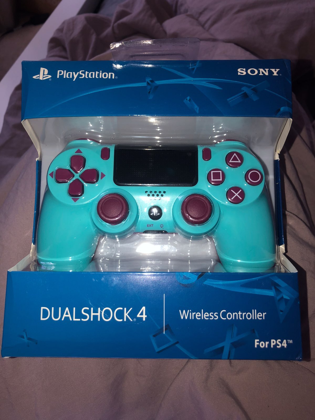 PS4 Controller Berry Blue
