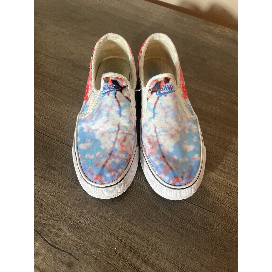Nike Toki Womens Size 6.5 Slip On Sneakers Shoes Cherry Blossom 820223-141