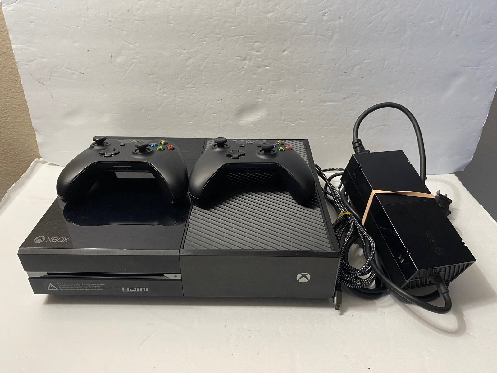 Microsoft Xbox One Black 500 GB Console Bundle