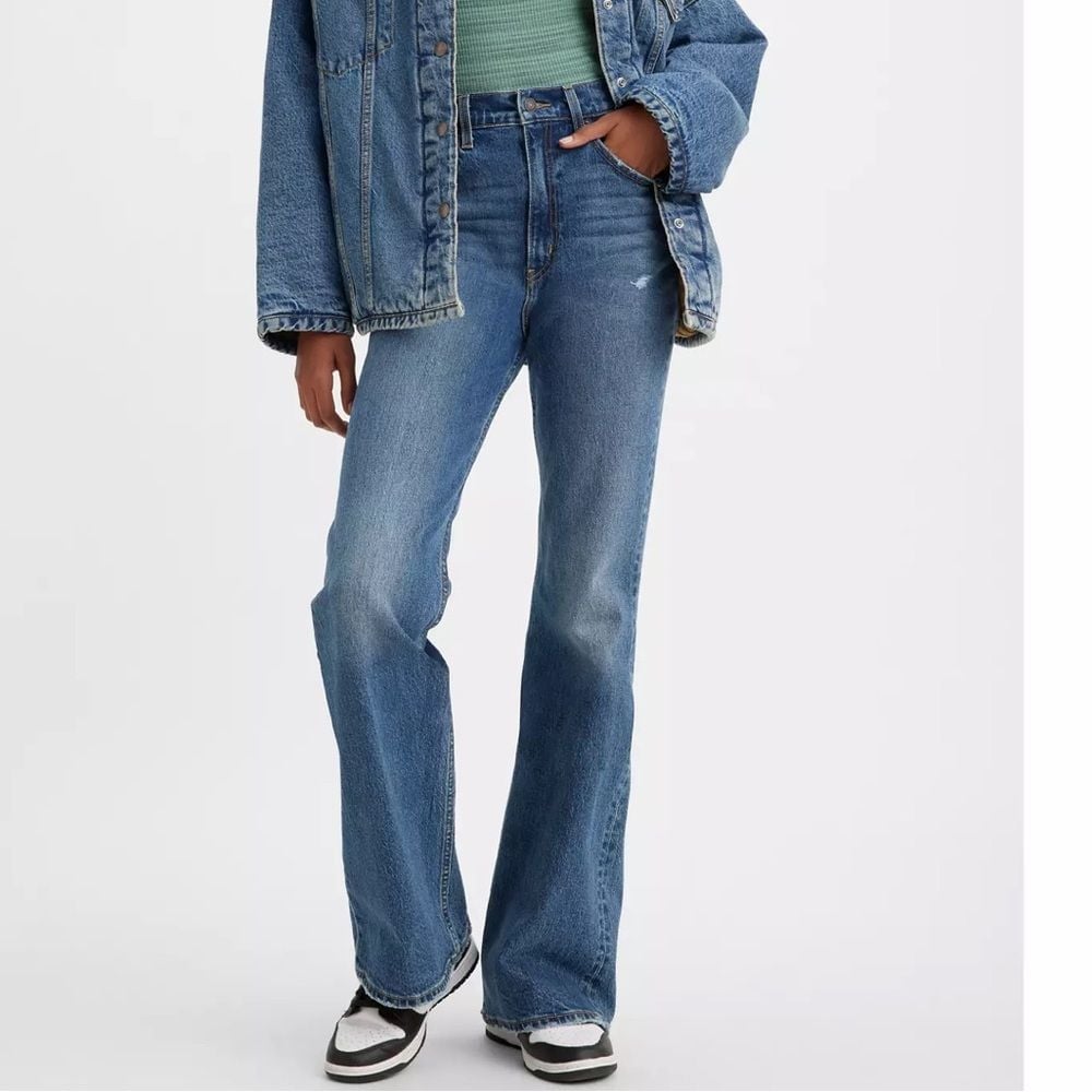 Levi's Premium 70s High Rise Flare In Medium Blue Wash Size 30