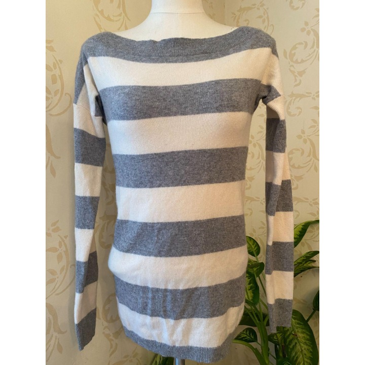 Club Monaco 100% Cashmere Sweater XS