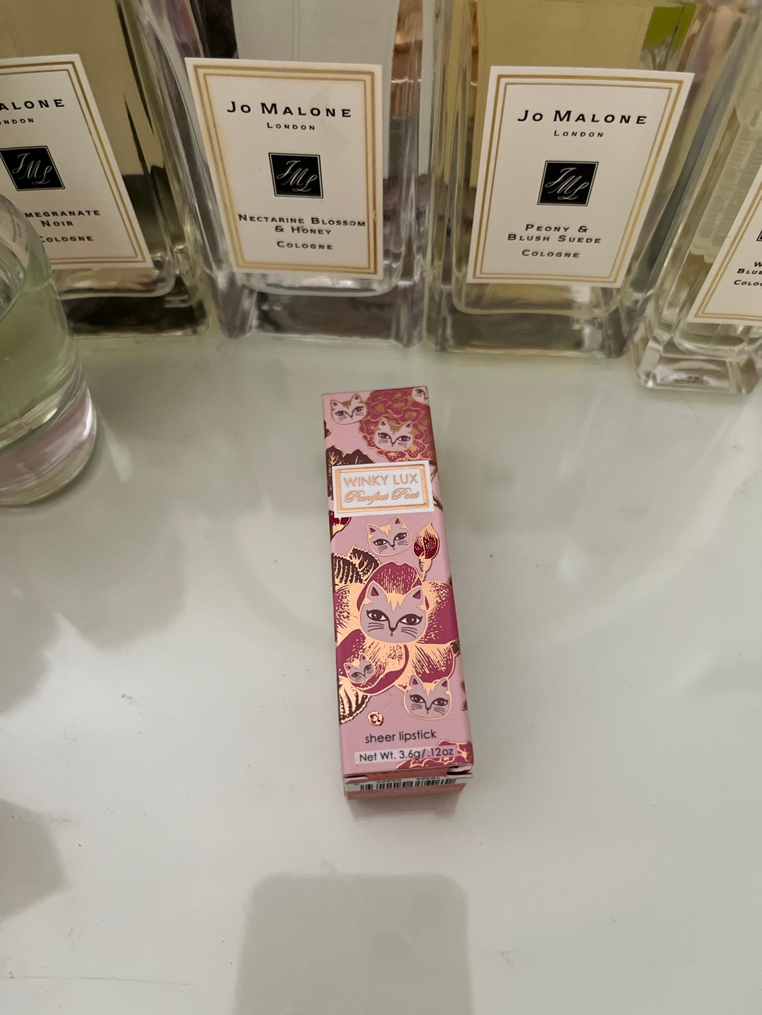 Winky Lux lipstick