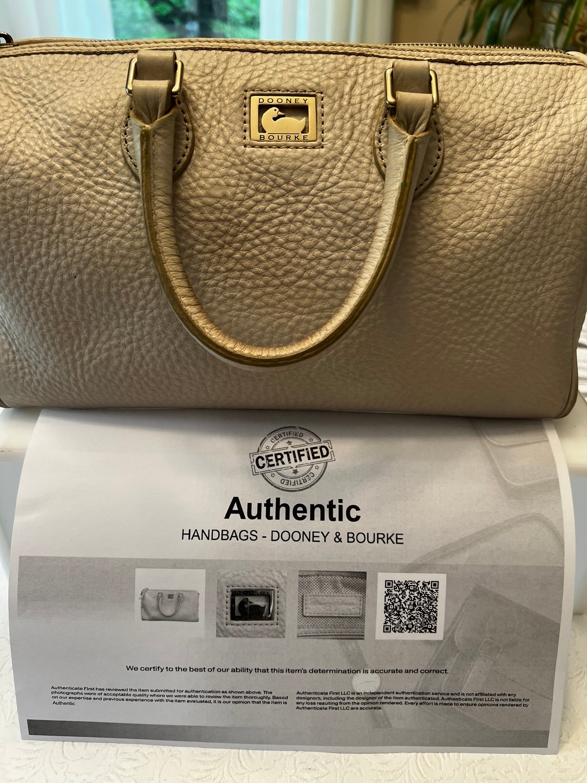 Dooney and Bourke classic handle bag – measures 9 x 12 1/2 x 7”