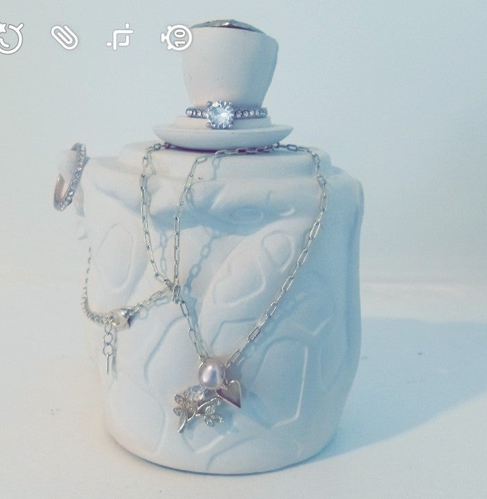 Luxury Estate Authentic White Gold Pearl Pendant Necklace Jewelry Box