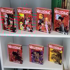 Hellsing manga volumes 1-7