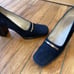 Vintage Gucci Italy Classic Suede Pumps Gold Bar Block Heel Square Toe Size 5 B