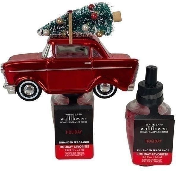 Bath and Body Works Christmas Red Car Wallflower and 2 HOLIDAY Scented Refills