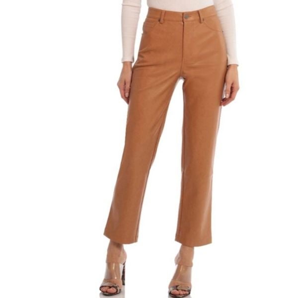 NWT Avec Le Filles Faux Leather Flare Crop Pants - size M