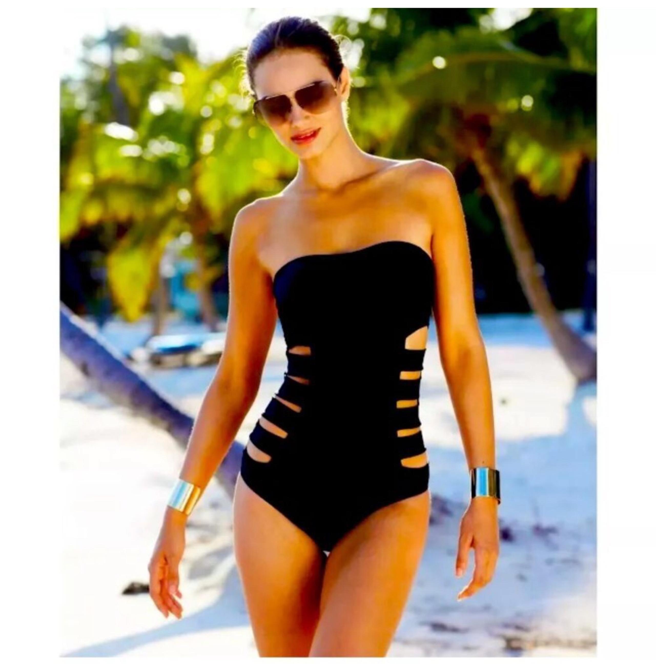 NWT Kenneth Cole Reaction Bandeau Cutout Halter One Piece Sz L