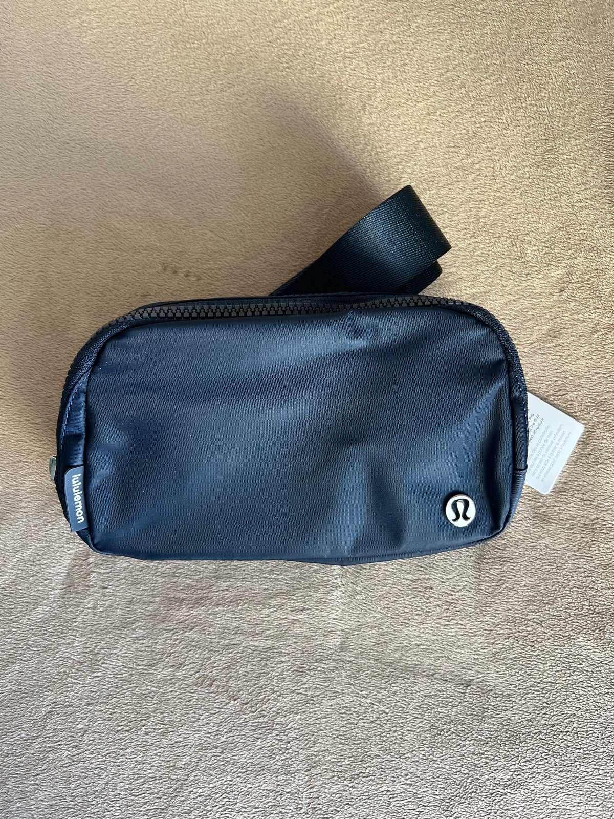 NWT Lululemon Everywhere Belt Bag True Navy