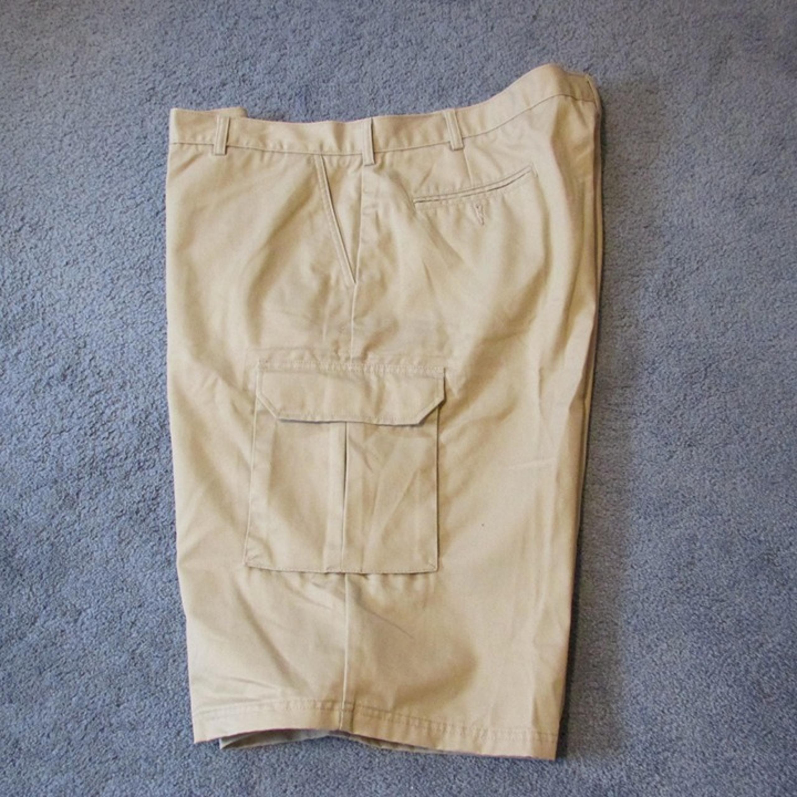 NWOT Lands End Cargo Shorts 44 Tan Beige 13” Inseam Utility Zip Fly