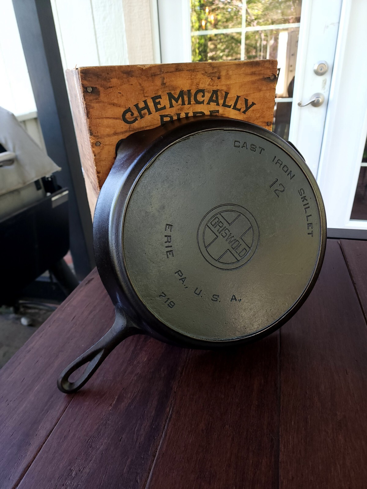 Griswold #12 Cast Iron Skillet With Large Block Logo And Heat Ring Restored