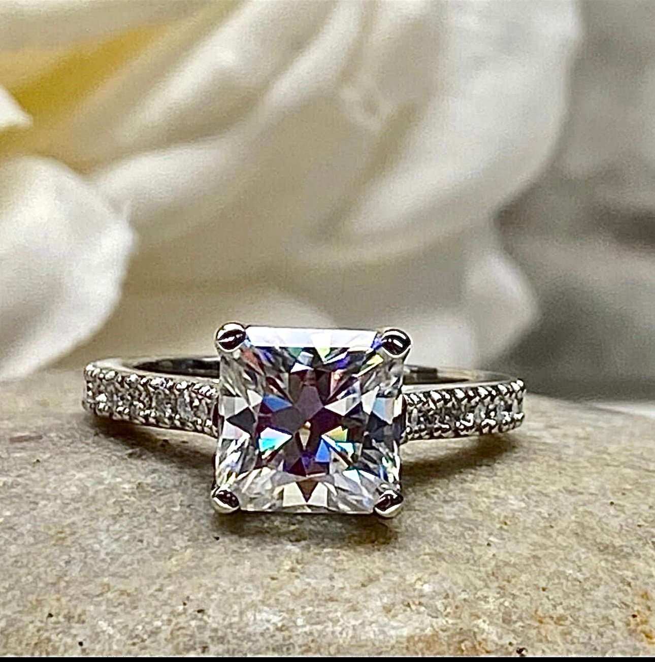 3 ct. Moissanite Diamond Ring 18k white gold sz 6 square nwt 598
