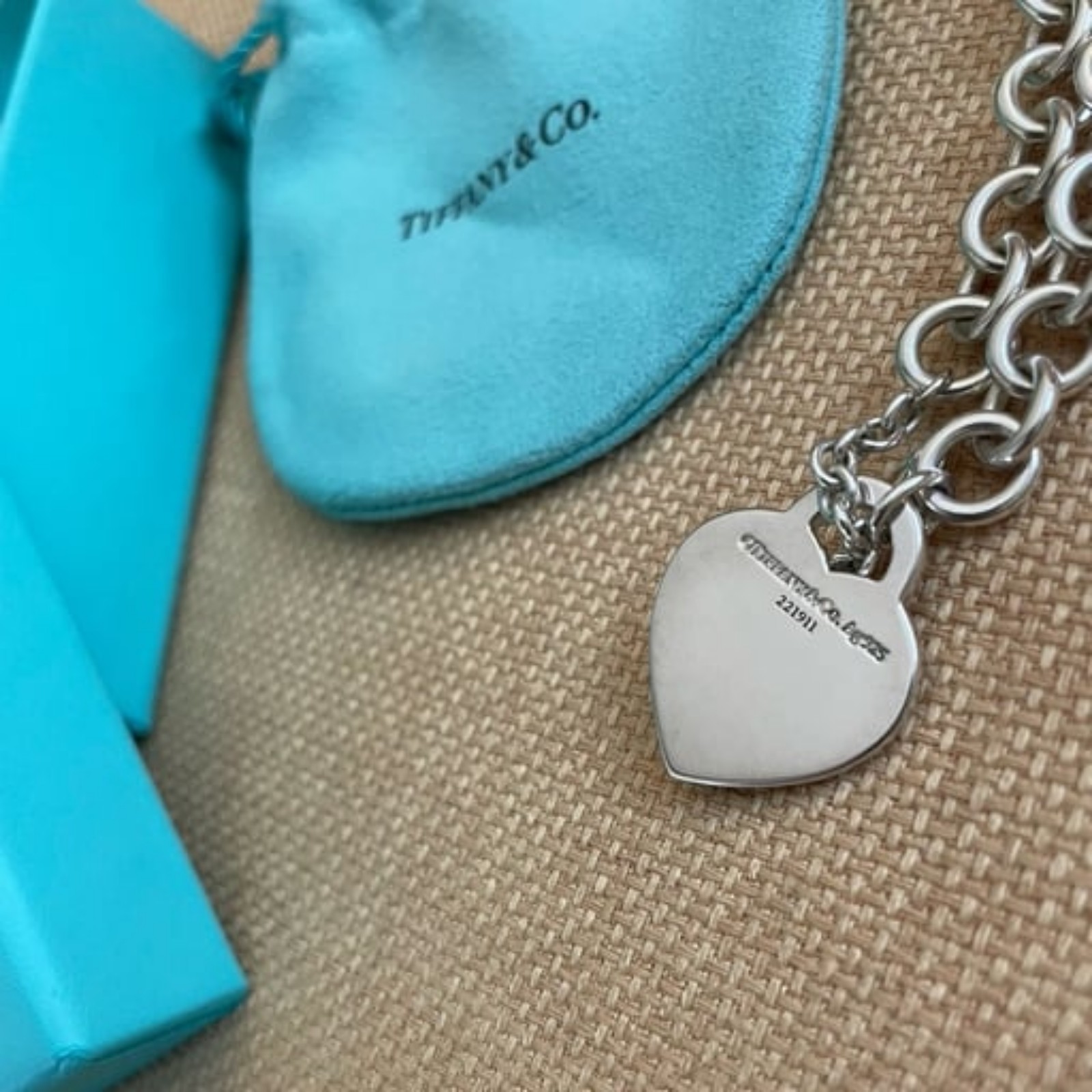 ◇TATIANA◇ [Wearing Billy Haram] (Silver 925) Heart Tail Dr rs7643 - Large Sterling Silver Sacred Heart Ring With xx's