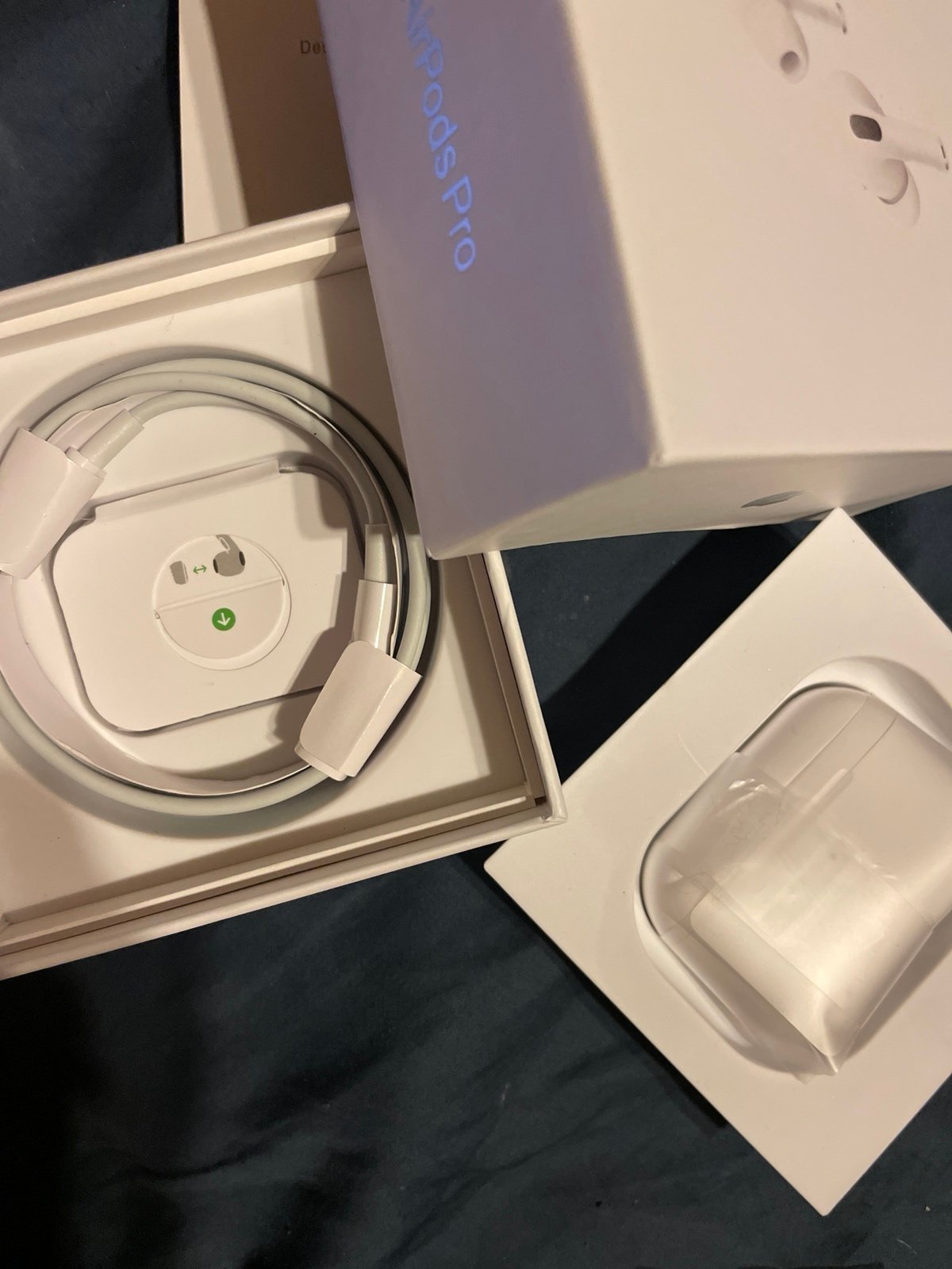 A pple A irPods Pro 2nd Generation with Charging Case in White