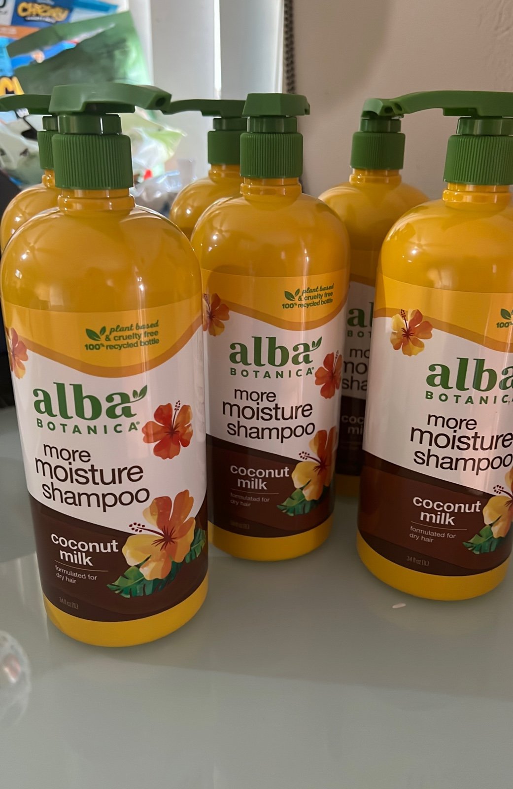 ALBA Botanica Shampoo