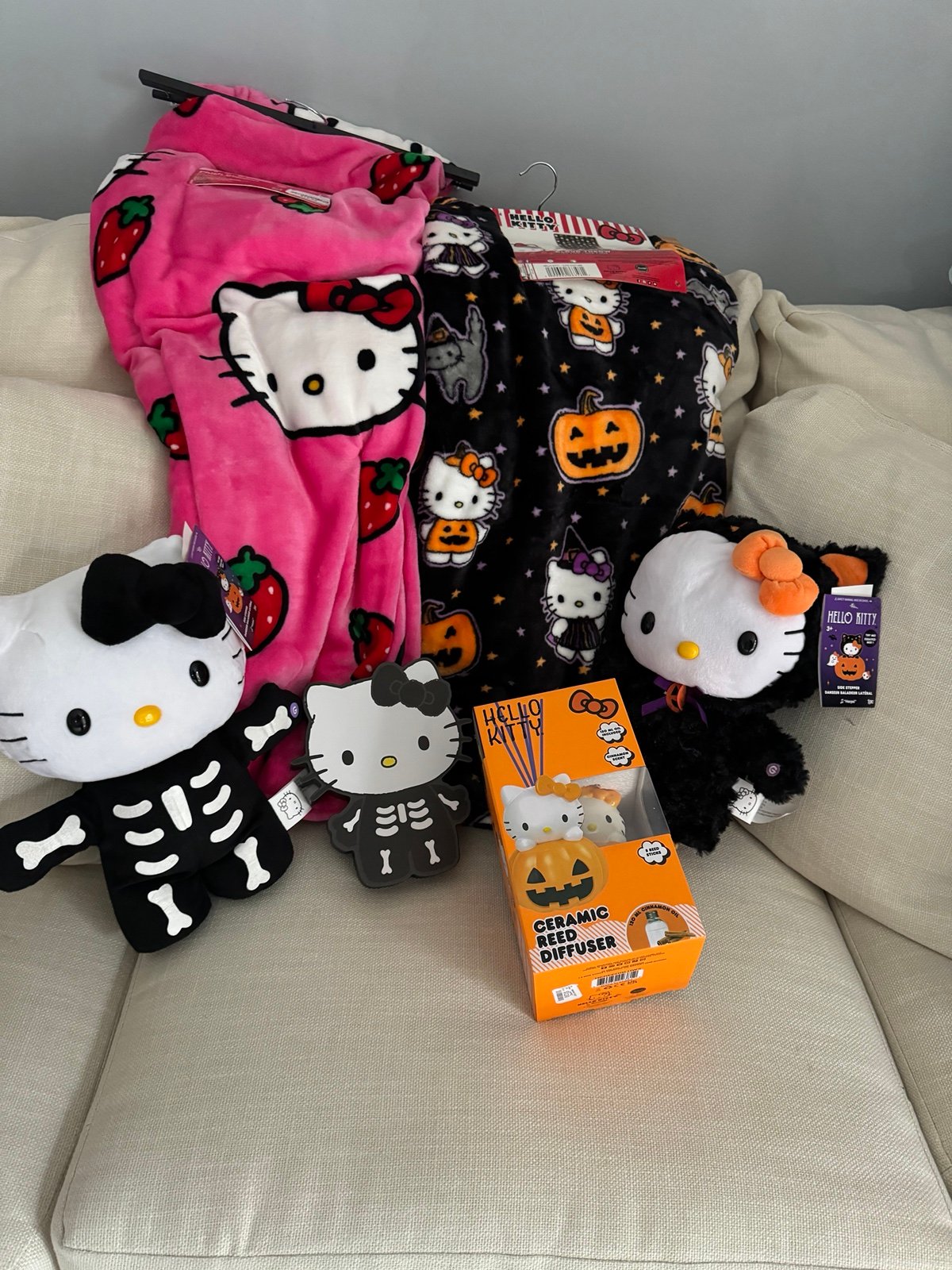 Hello Kitty bundle