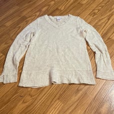 White + Warren cashmere sweater SAMPLE small HOLE in sleeve size small soft chic