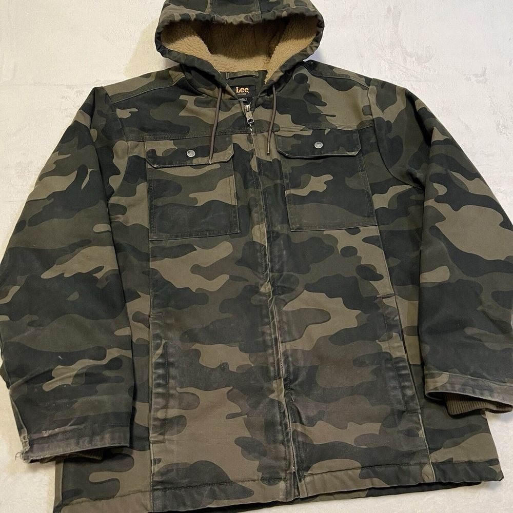 Vintage Lee Camo Sherpa-Lined Jacket Western Men's Size Medium Grunge