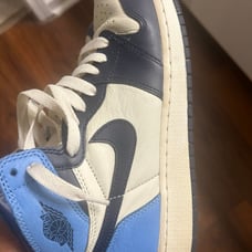 Jordan 1 unc