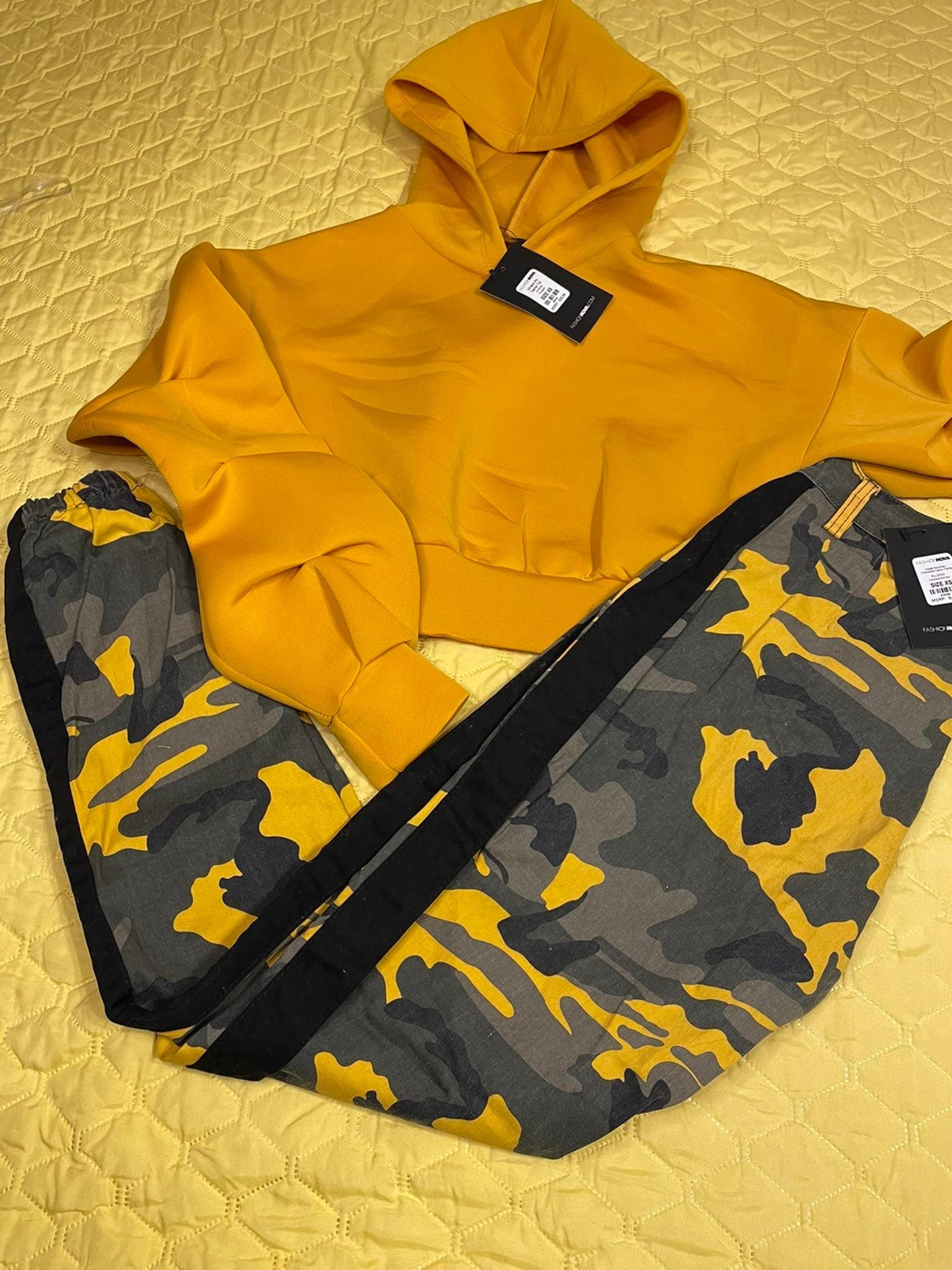 Fashion Nova cropped hoodie