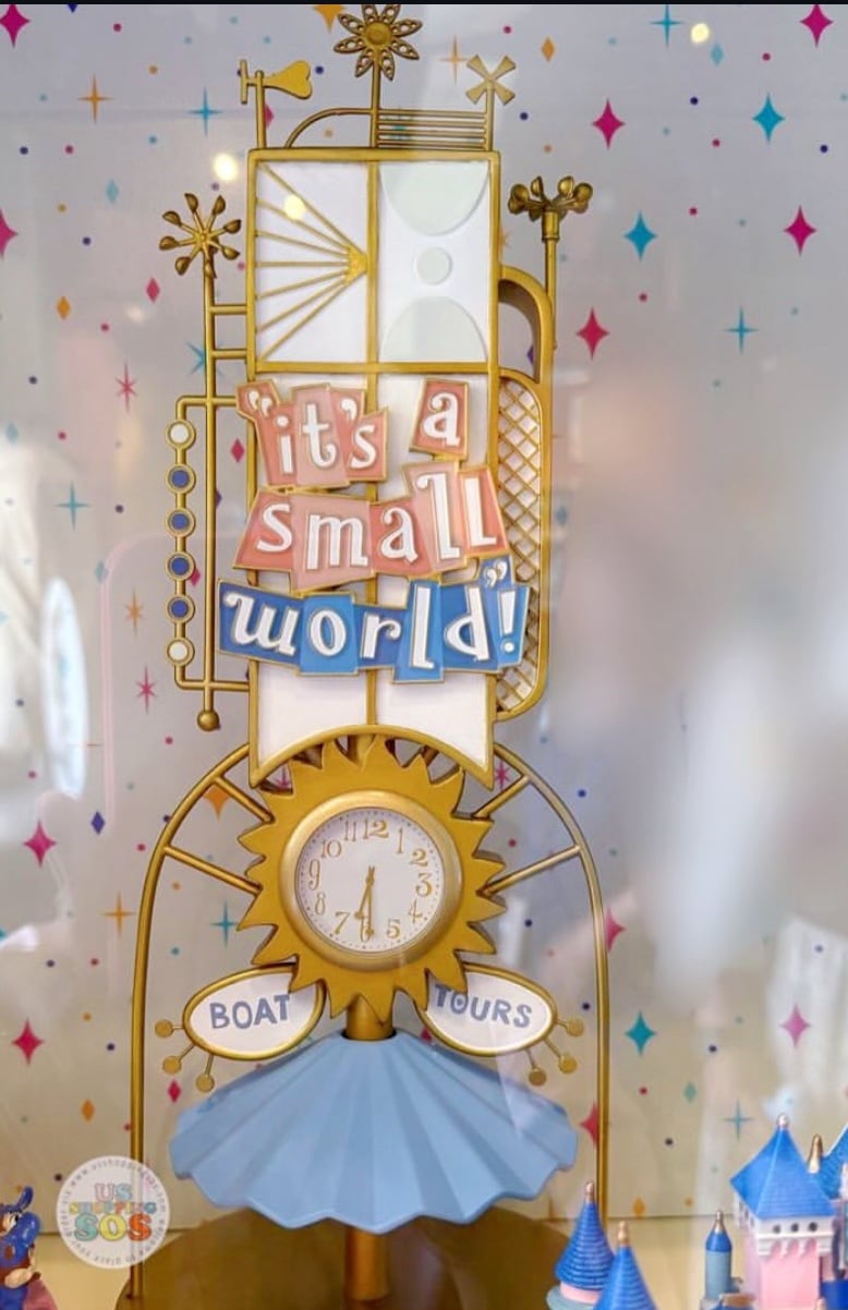 Disneyland It’s a small world clock