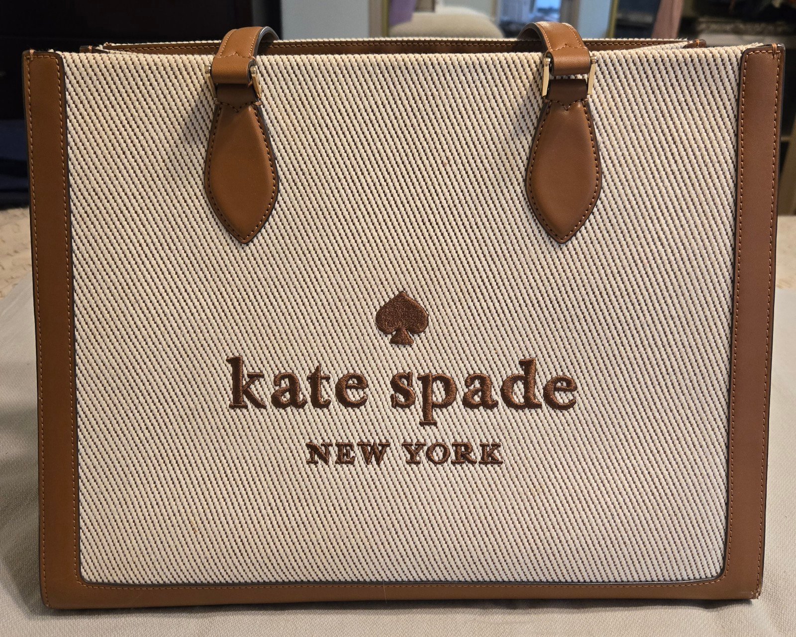Kate Spade Tote in EUC