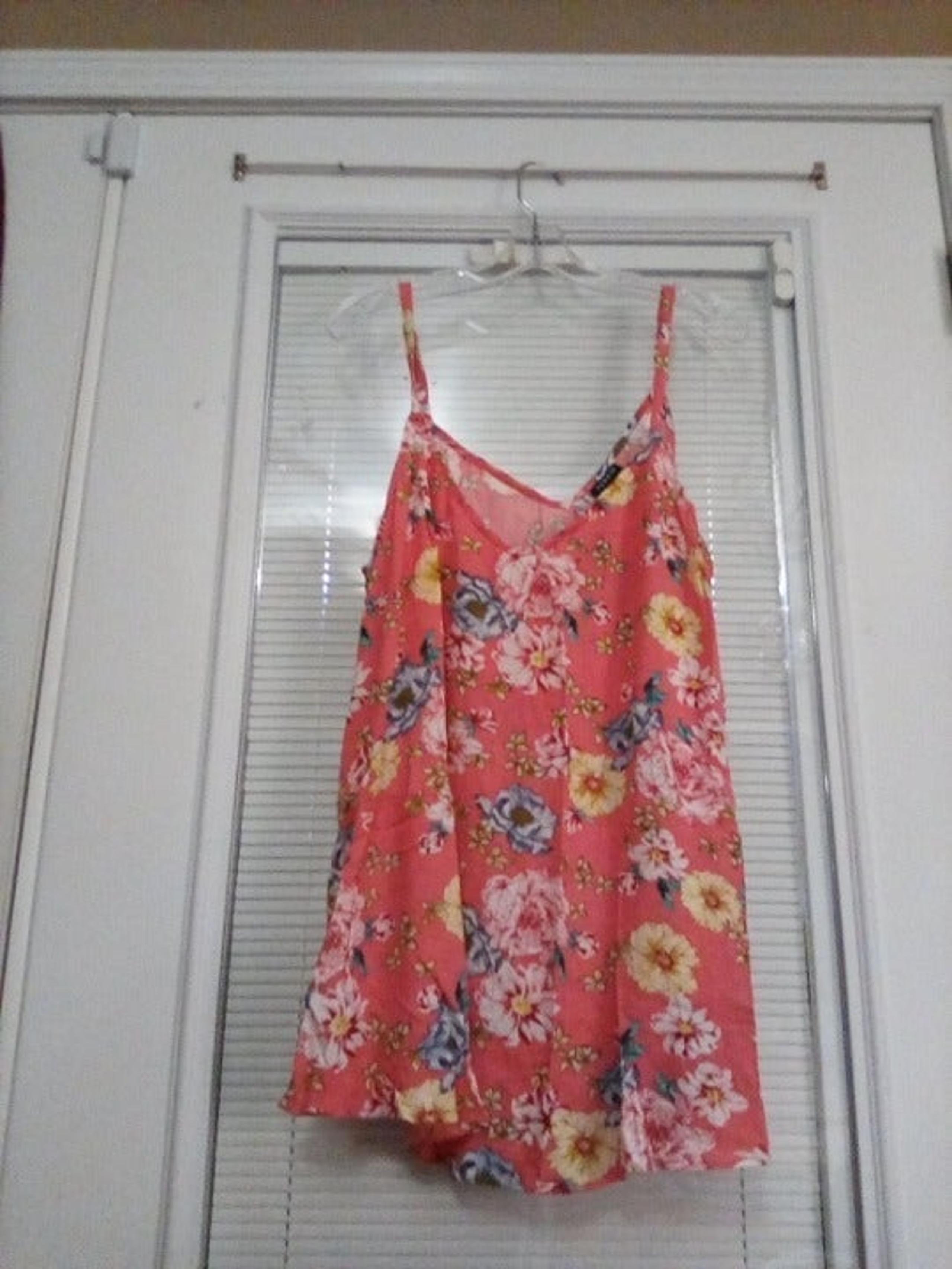 NWT TORRID PLUS SZ 2X CORAL GAUZE TANK