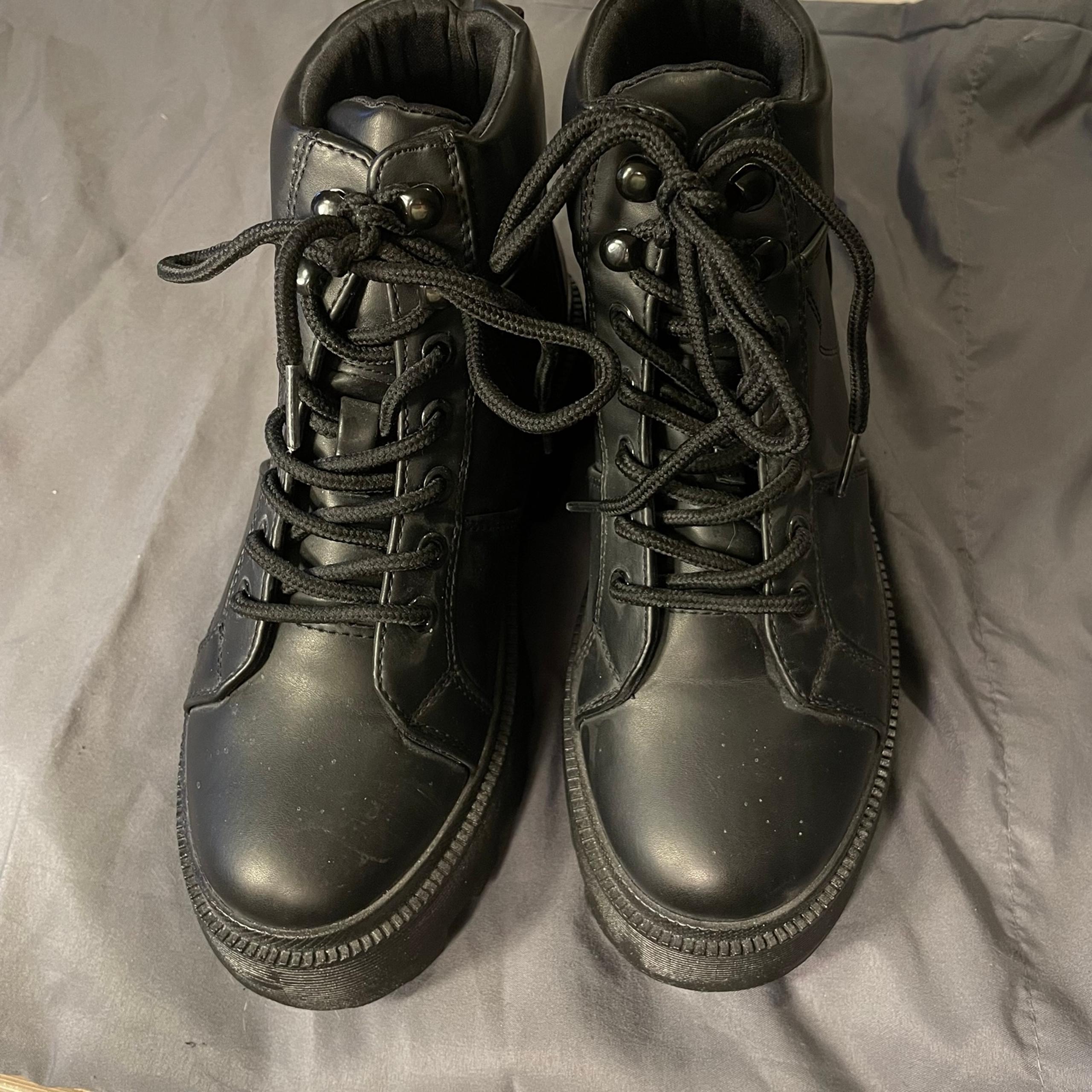 Forever 21 Lace Up Faux Leather Booties / Platform Boots