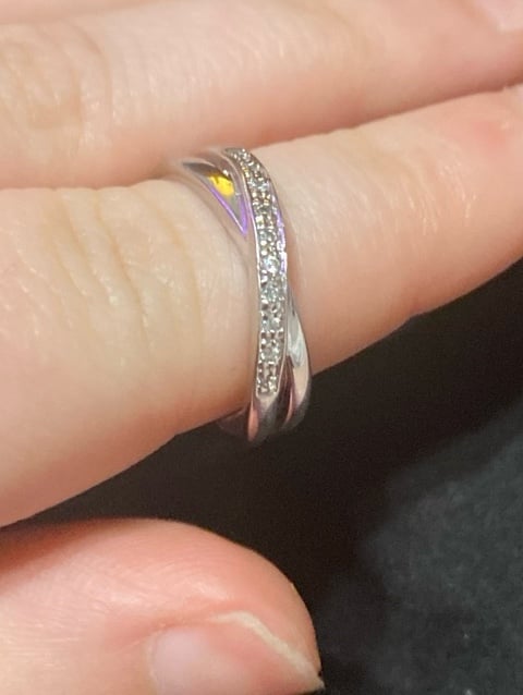 Engagement diamond ring