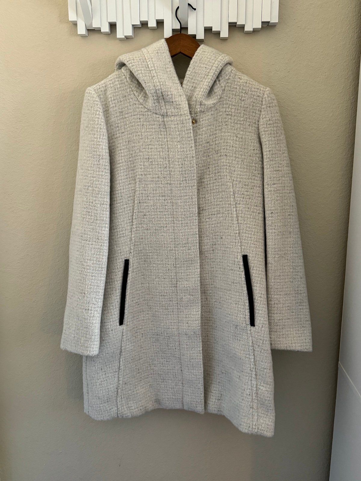 SIGNATURE Cole Haan Women's Wool Blend Hooded Coat Stone color size 6