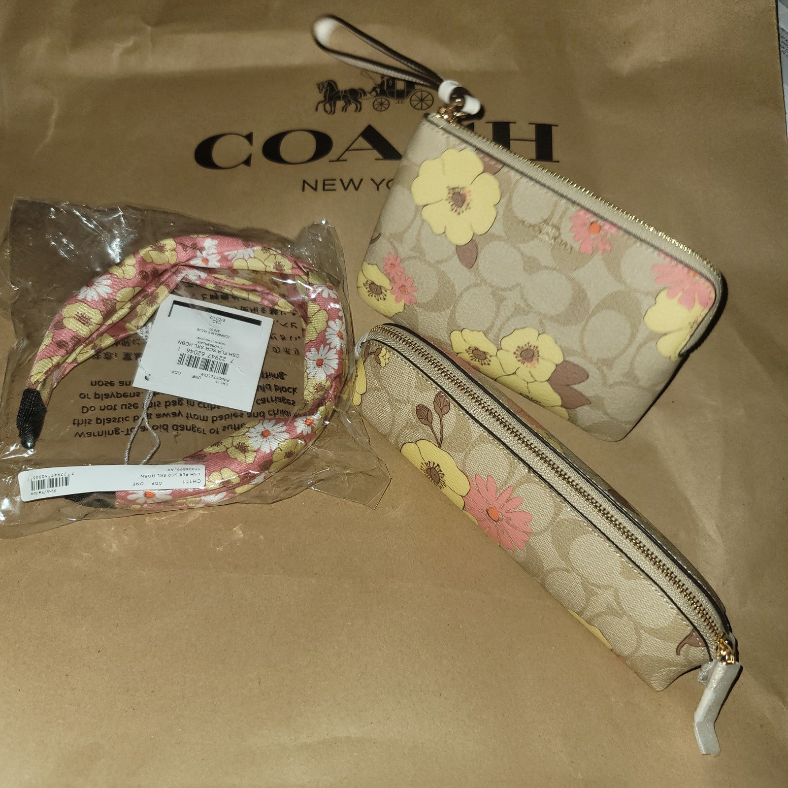 COACH Floral Cluster Accessories 3 Gift Set