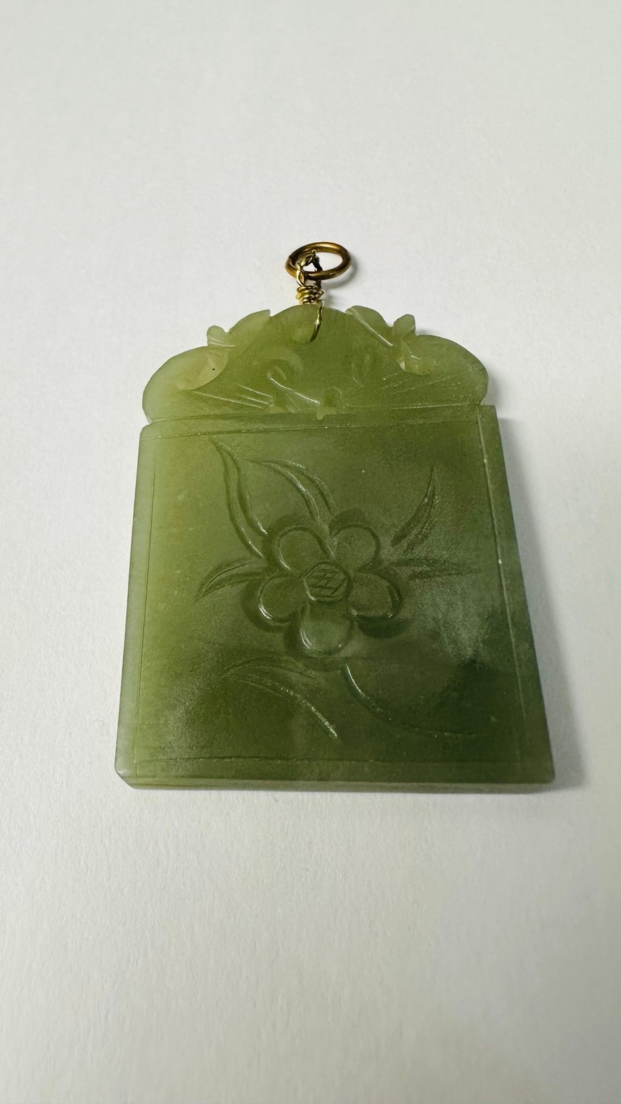 Vintage Carved Jade Pendent