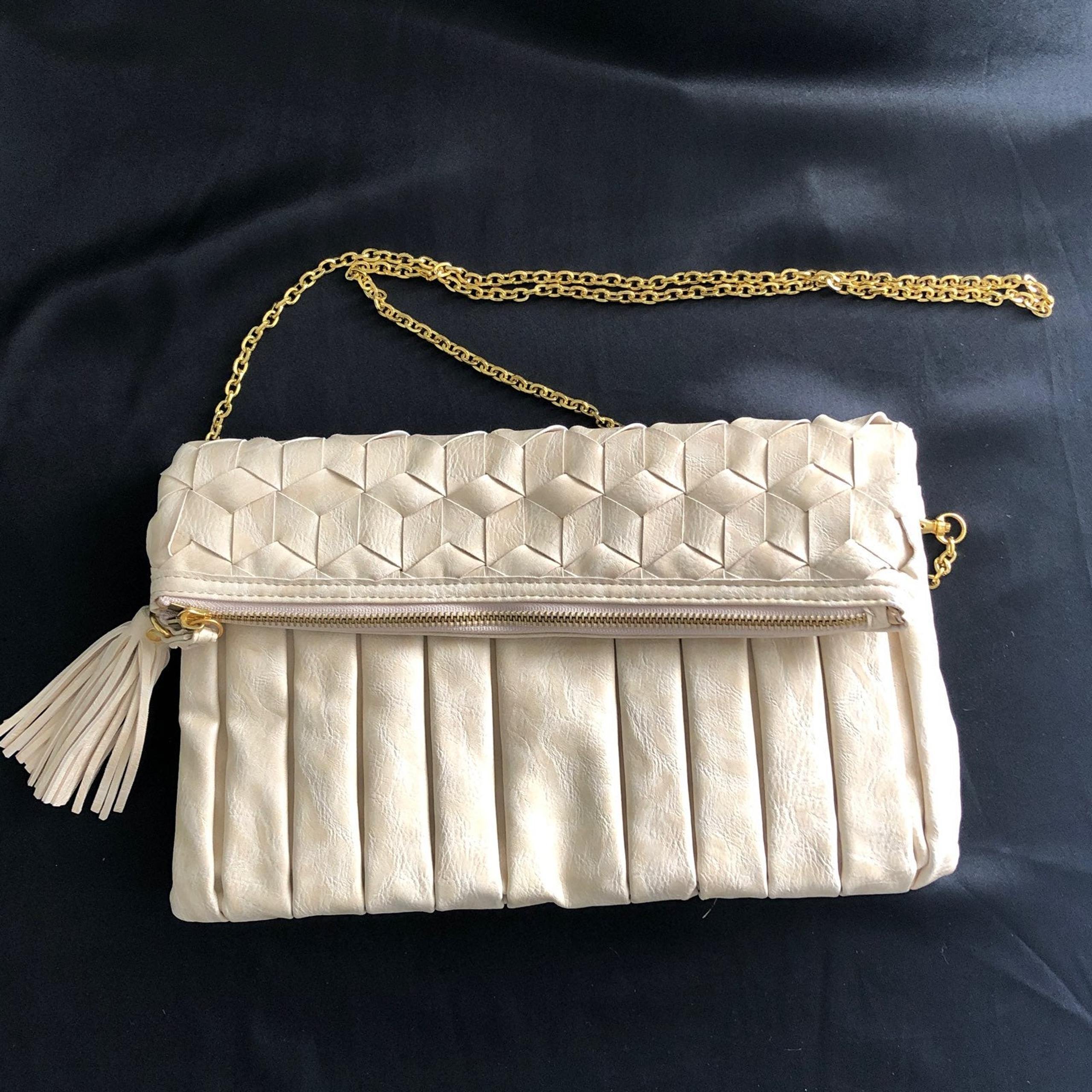 Urban Expressions clutch/crossbody bag
