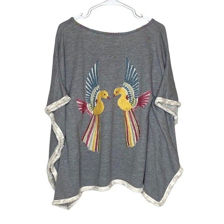 Judith March Embroidered Bird Fringed Gray Knit Poncho Top Womens L