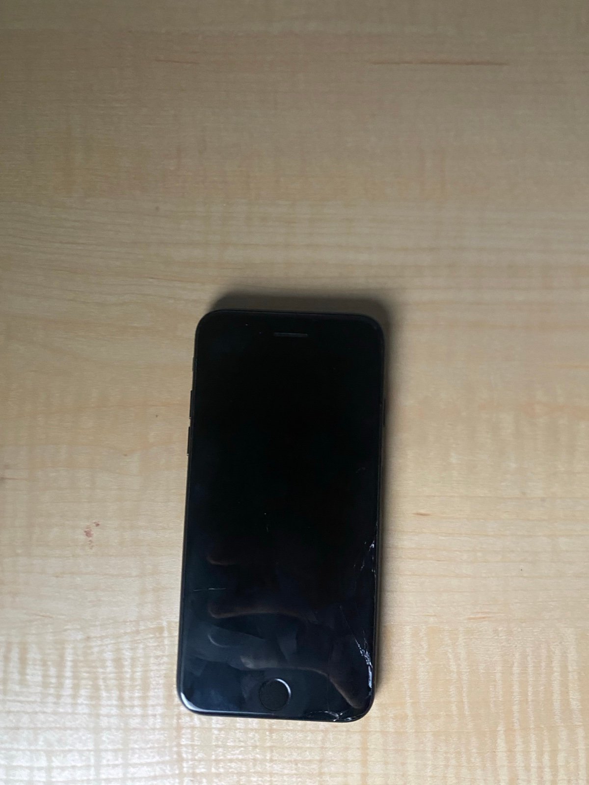 Unlocked iPhone 7 Black (No Sim)