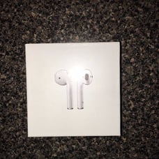 Apple Airpods 2nd generation brand new