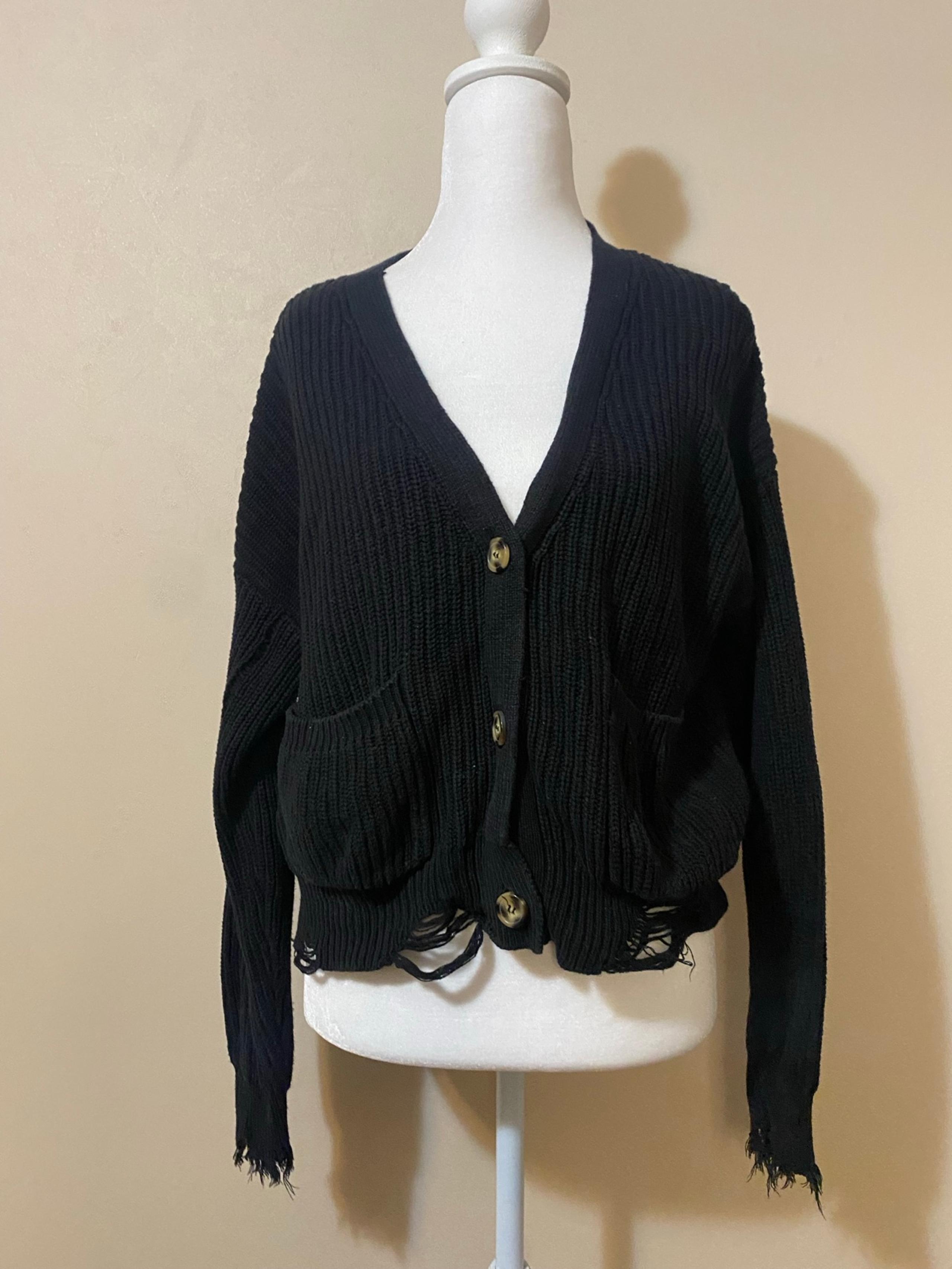 Forever 21 Sweater Vest Cardigan Crop Distressed Button Up Women’s size Small