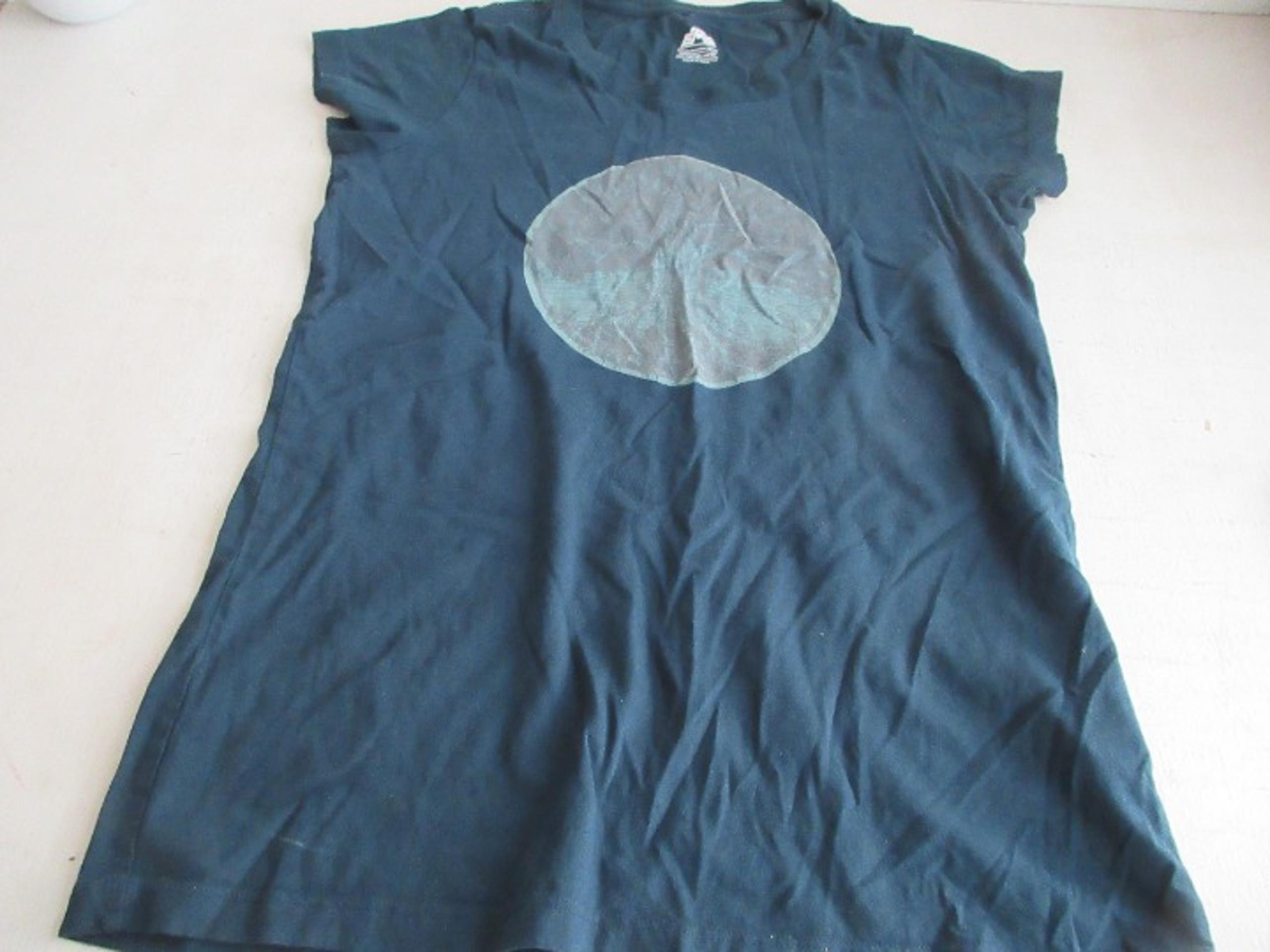 Womens Large EMS Tree Top Shirt Tee Runs Small Fits Like Medium