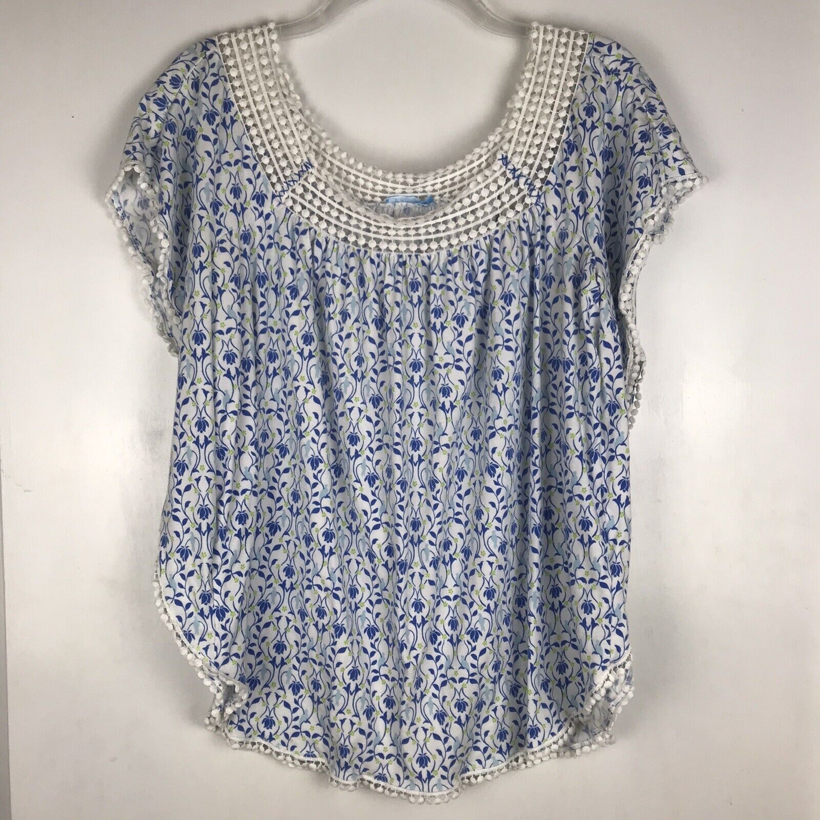 J McLaughlin Flowy Top Short Sleeve Floral White Blue Green Wing Womens Medium