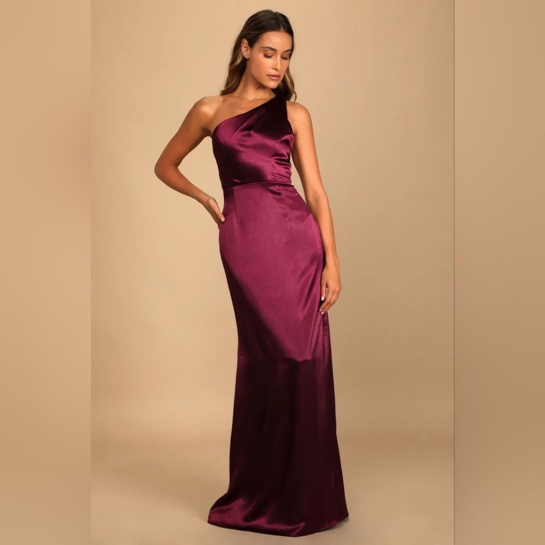 Lulu's On the Guest List Burgundy Satin One-Shoulder Maxi Dress M Wedding Party