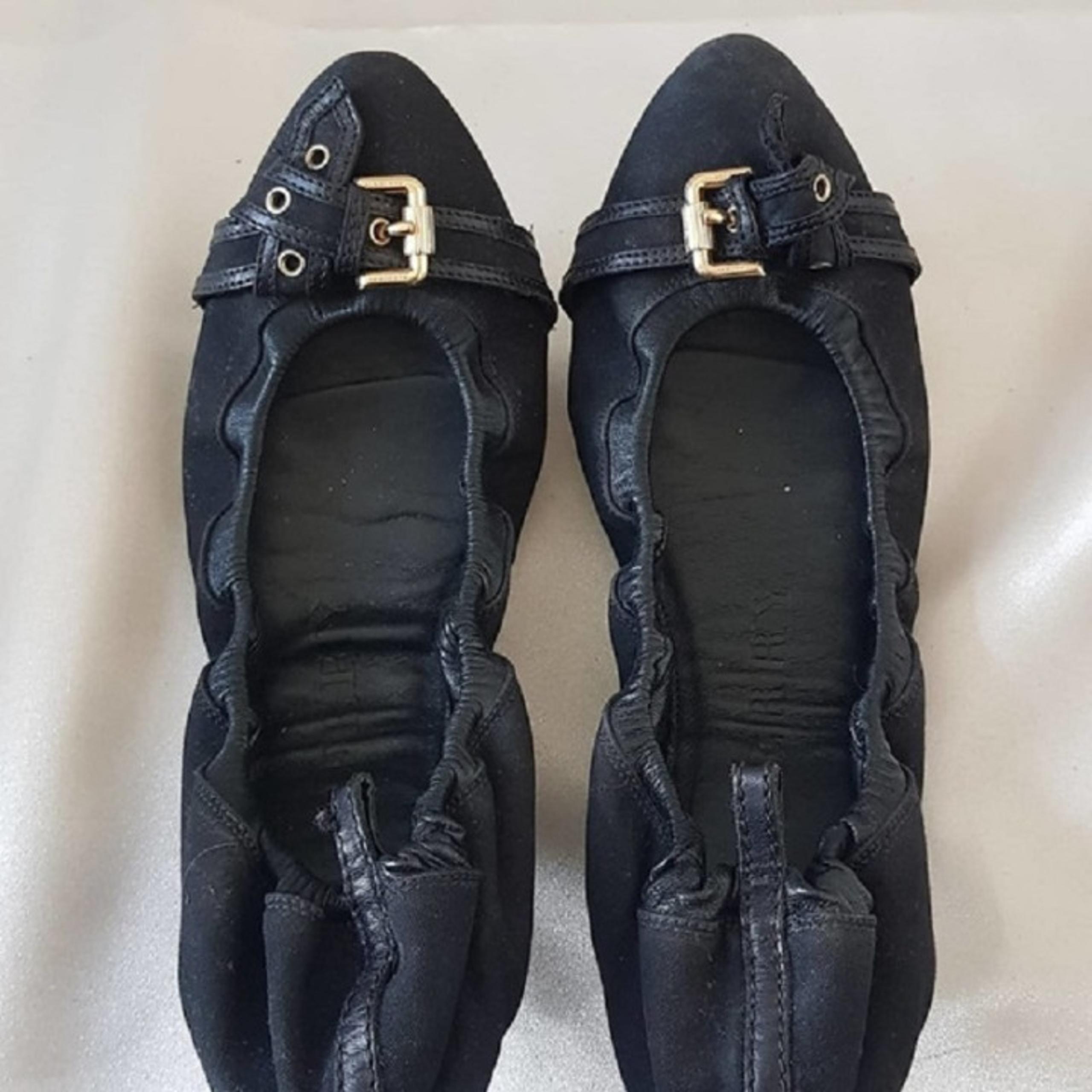 Burberry Black Thompson Ballerina Flats