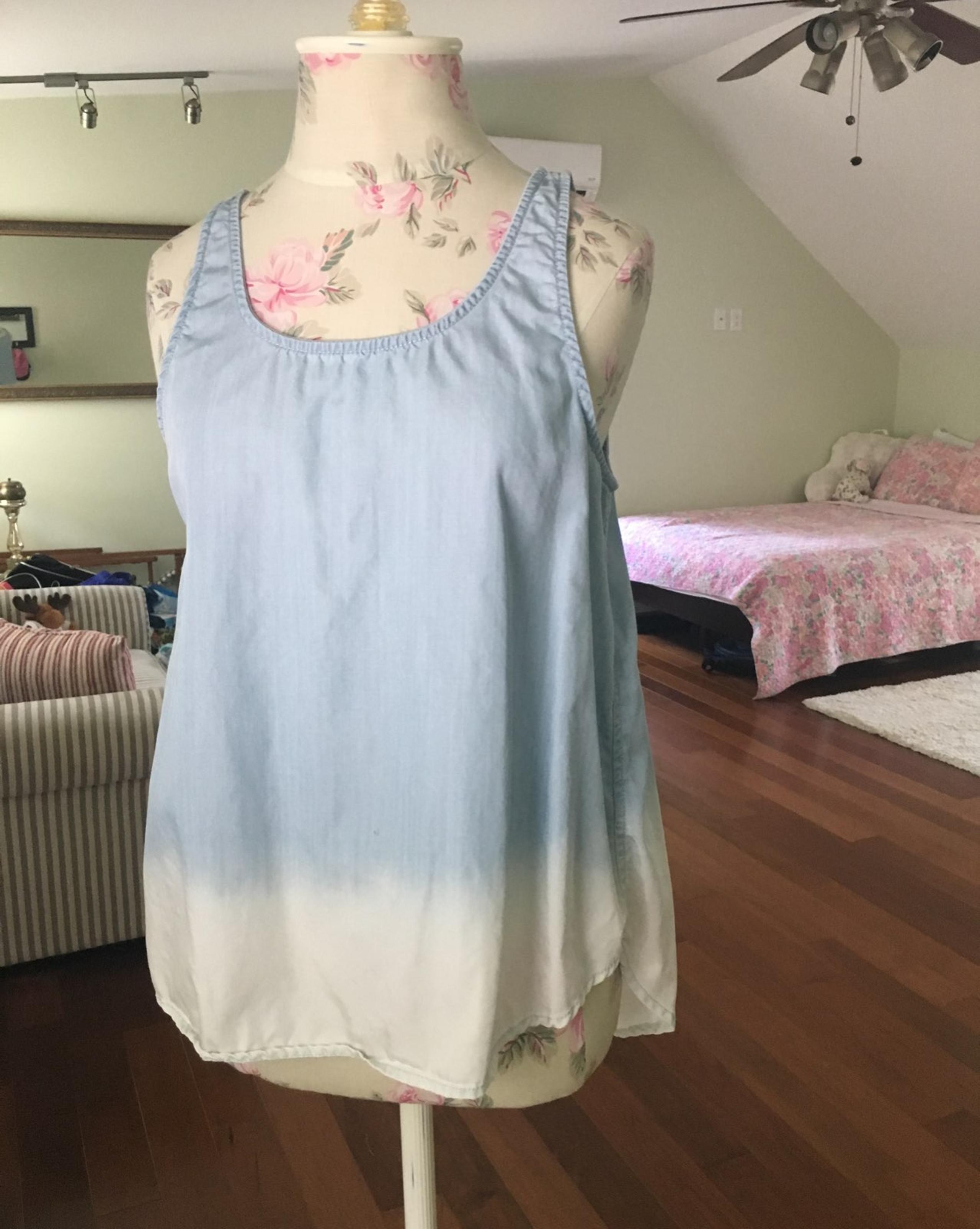 Alya Ombré Tank