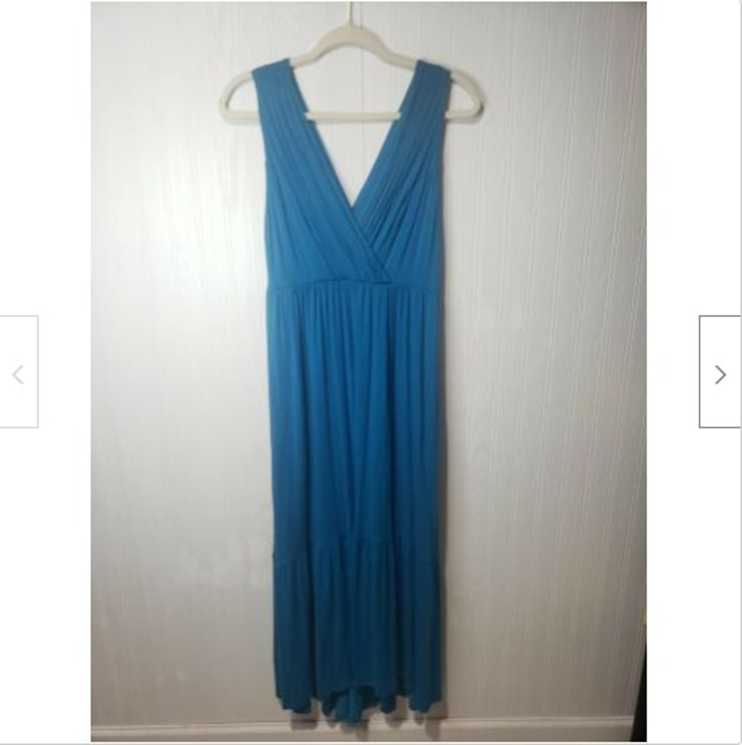 Soma V-Neck Pleated Maxi Dress Size S